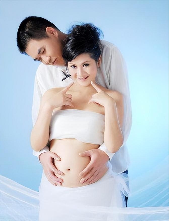 张钰|张钰：靠服侍30位导演拍戏，被张纪中和刘晓庆炮轰，她怎么样了？