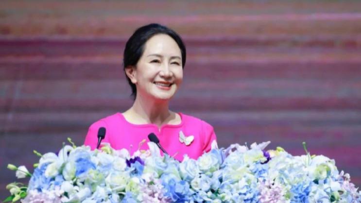 孟晚舟|1987年，孟晚舟母亲为了200万和任正非离婚，如今她过得怎么样？