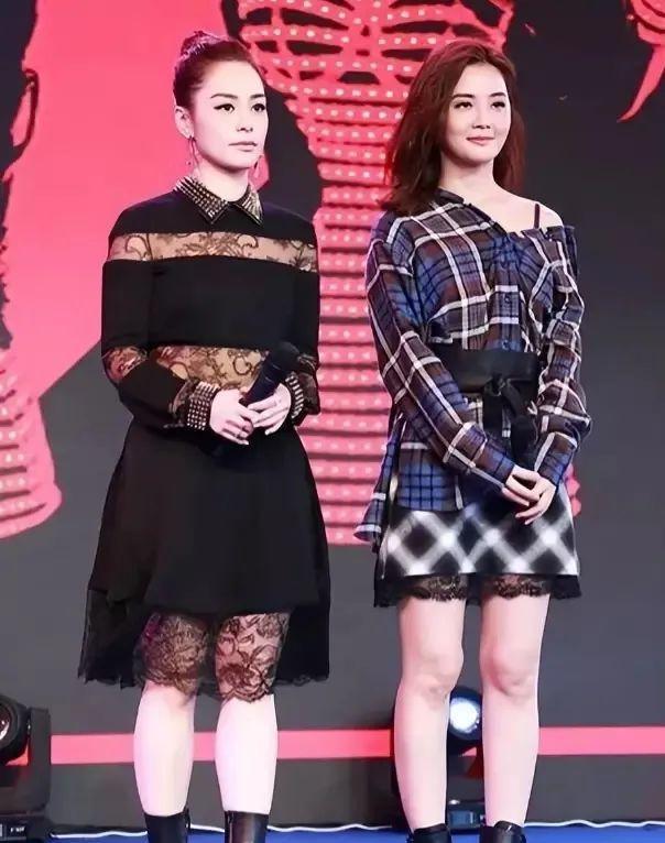 佟丽娅|女星曾经有过的小缺点:张子枫有斜方肌、佟丽娅是黑油皮