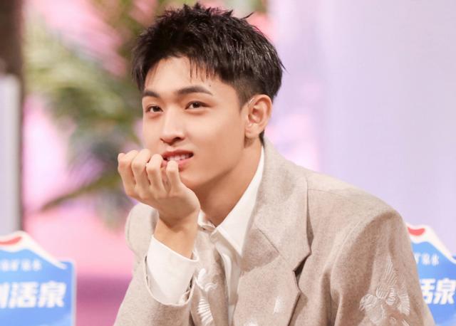 心动的信号|上线5天,热度破74亿,《心动的信号》后又一“王炸”恋综来袭!