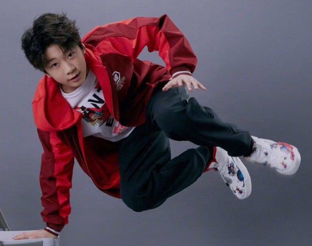 爸爸去哪儿|《爸爸去哪儿》10位孩子变化大：石头粗犷，Kimi最神秘，康康硬气