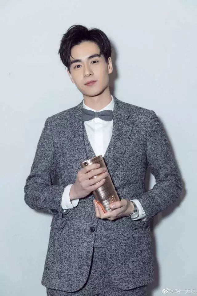 帅哥|脸上长痣也帅的男星,只服这10位,不仅没给颜值减分,还有辨识度