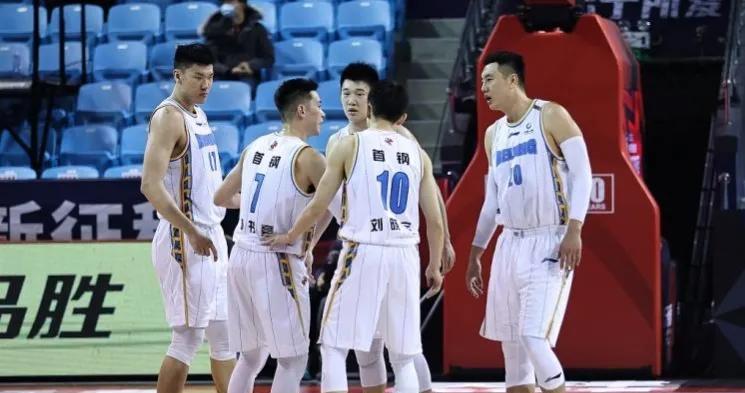 上海男篮|CBA职业化加速，这8支球队大概率重建，姚明改革初见成效