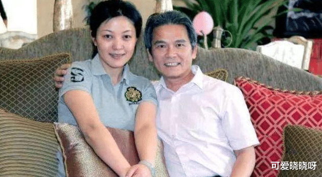 春晚|春晚一唱成名，和罪犯同居三年不知其身份，最终伤心欲绝皈依佛门