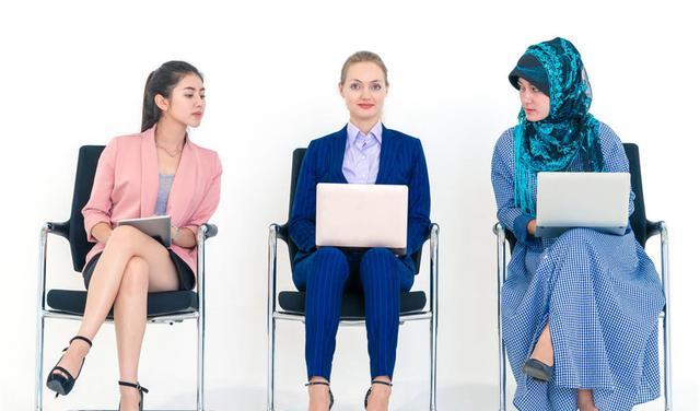 读心术|有才华却得不到重用？触犯这3条职场红线，本事越大，越遭排挤