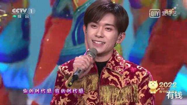 春晚|春晚8大亮点！撒贝宁嘴瓢，任鲁豫准时卡点，新主持撞脸奶茶妹妹