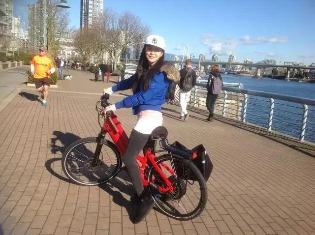 王祖贤|退圈17年，原来王祖贤竟然出家了？网友：都怪那两个男人！