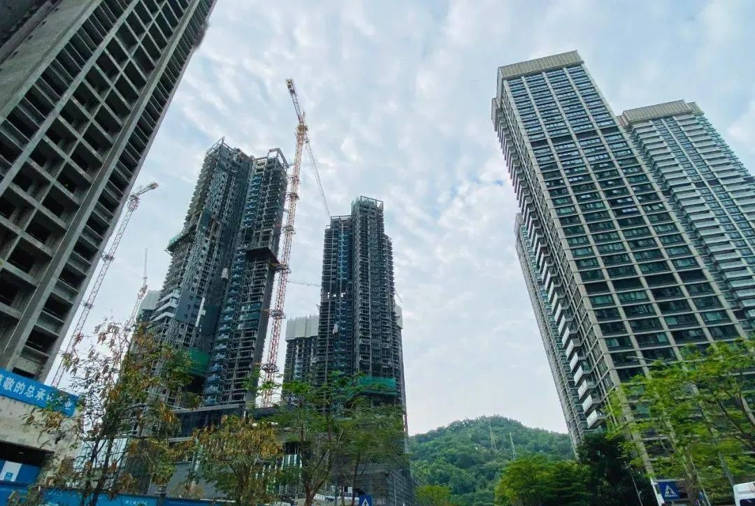 深圳市|回来了！深圳2022年首个日光盘，686人抢239套房，6小时售罄！