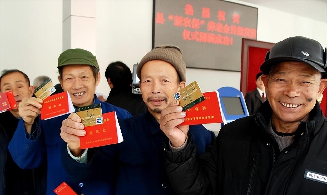 退休时别忘提交“这份材料”,每年或将多领8640元,早知晓早办理