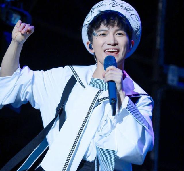 周深|《天赐》第五期歌单曝光,周深等引热议,网友:节目组有“心机”