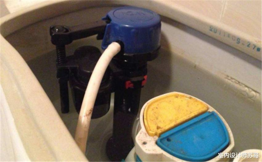 千元马桶和百元马桶有何差别?商家这几句话道出“真相”,别踩雷