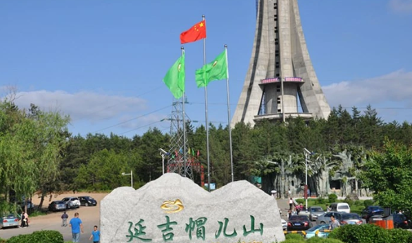 广东省|托木尔峰：登上托木尔峰，感受高山冰川的寒冷