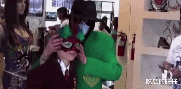 迈克尔·杰克逊|迈克尔杰克逊唯一的女儿：24岁长得像父亲，曾因皮肤白皙被质疑