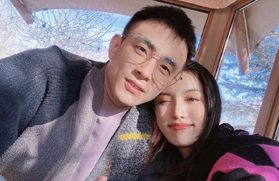 赵继伟|官宣！26岁辽宁巨星即将大婚，获得FMVP丈母娘放鞭炮庆祝，娇妻是演员