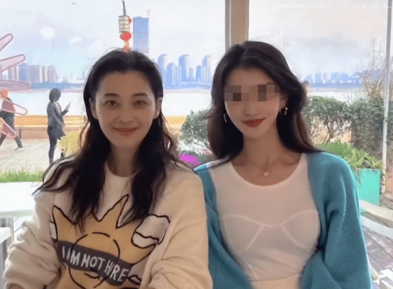 杨蓉 圈内最会保养的10位女星，个个皮肤水嫩，婀娜多姿，越老越有韵味