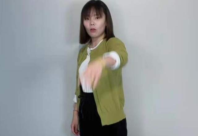 带货|不忍了？熊磊开直播带货正面回怼网友，称不喜欢我可以不买啊