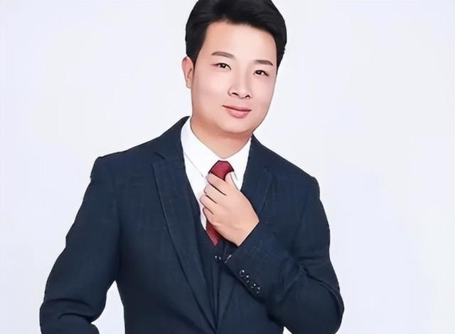 杨槠策|杨槠策直播亮冥币疑似被封，建小号与余粉互骂，网友：急眼了？