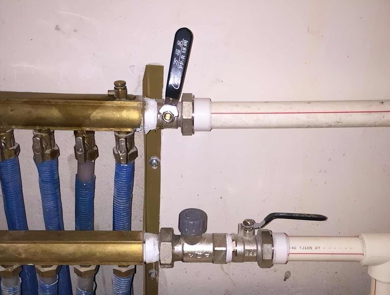 暖气阀门要不要年年关?问了3个师傅,终于碰到一个明白人