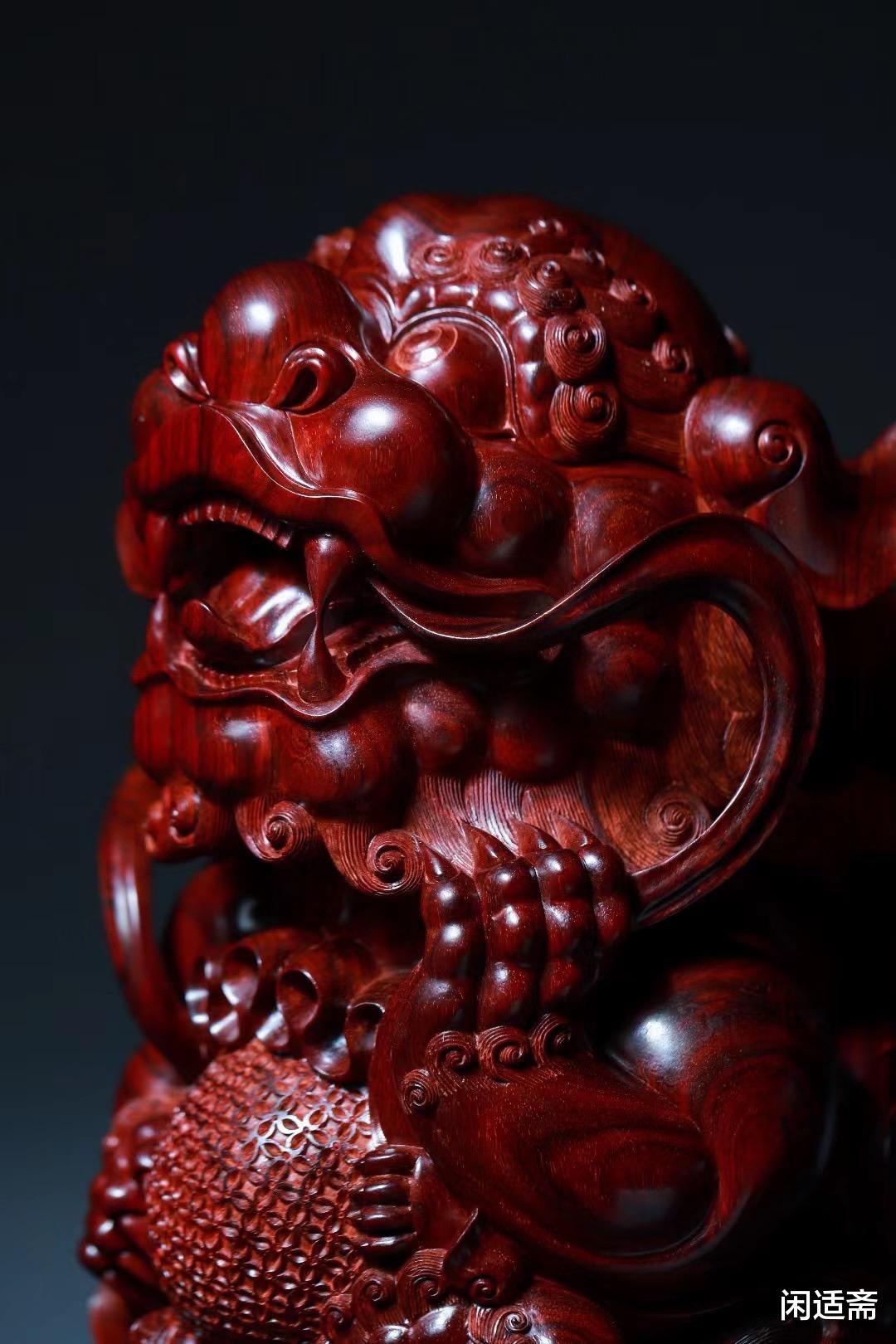 小叶紫檀|雅室清赏,小叶紫檀,瑞狮踩球