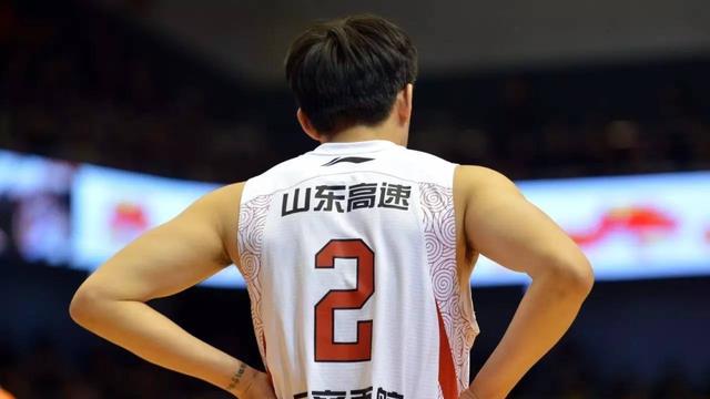 山东男篮|山东集训48小时，丁彦雨航或抢800万，巩晓彬这回太难了
