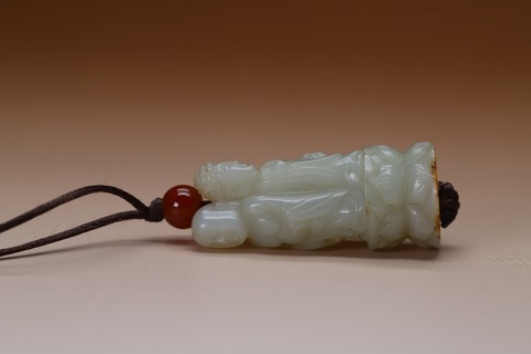 和田玉籽料|舊藏和田玉籽料“三面随身佛” .