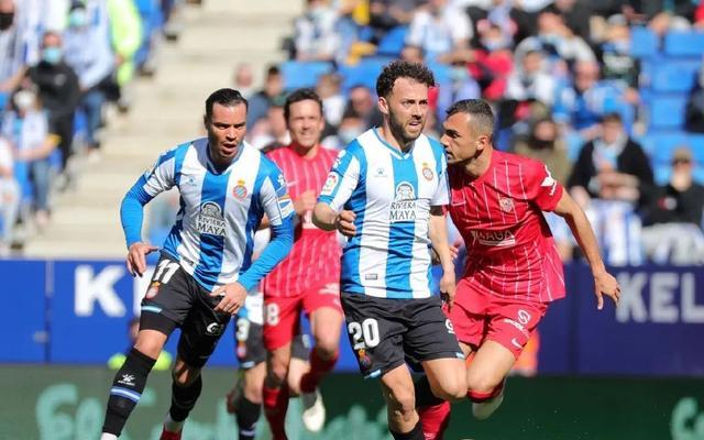 |3-0到3-1！西班牙人3次掀翻西甲黑马，武磊冲首球，巴萨坐等助攻