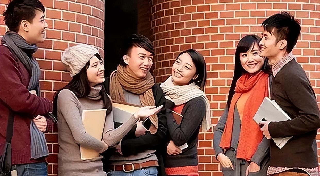 教师|本科生毕业后，幸福感排名前十的职业出炉，教师行业靠后