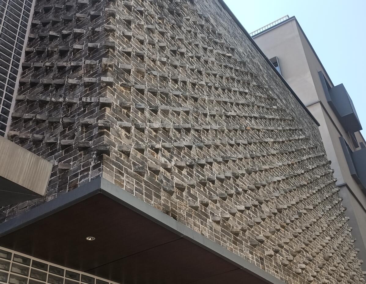 草根|草根出绝活，高手在民间，普通的建材打造出神的建筑立面