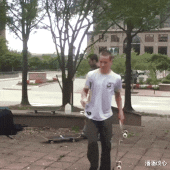 神奇有趣的罕见照片:奇特的巨石,琥珀里的蚂蚁大战,骑行运动