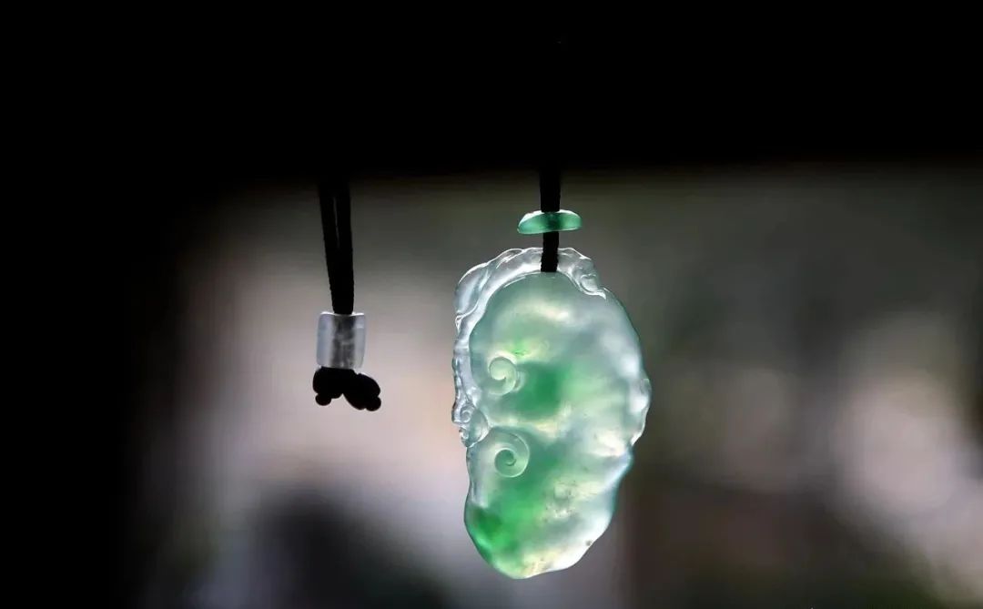 雕刻|翡翠雕刻其实并不简单，你可曾了解这样的美？