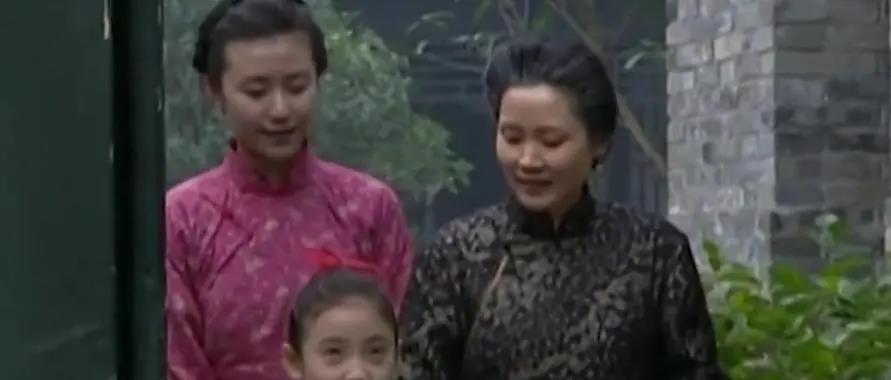 大宅门|《大宅门》杨九红原型孔四奶奶：一生不被接纳，子女不认受惊而死