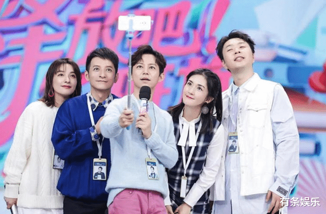 吴昕|吴昕官宣新综艺，如果没有参加《浪姐》，她就被《快本》埋没了！