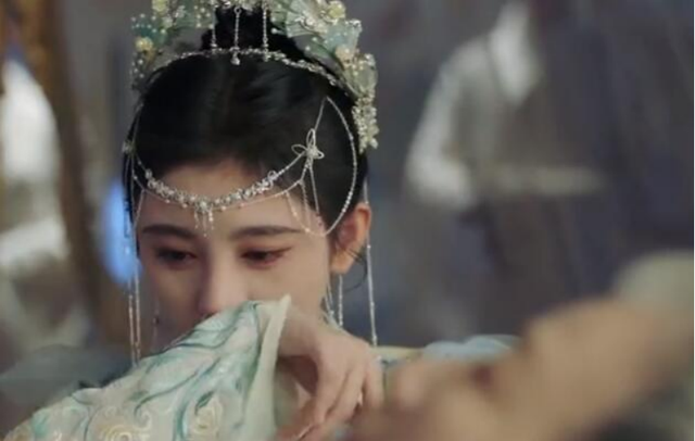 成龙|比起老戏骨,这些流量演员太拉跨了!打戏无力、假吃、用十个替身