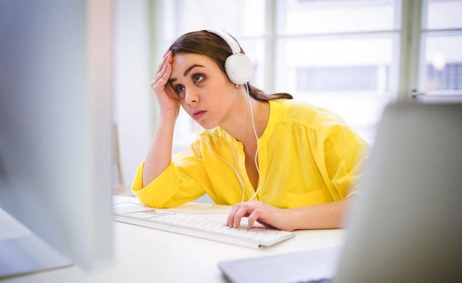 |初入职场如何排解内心的自卑感