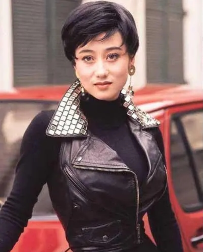 利智|86年亚洲小姐冠军利智，李连杰妻子，年轻时有多美