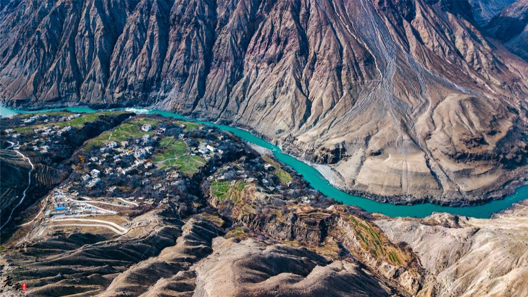济南|怒江峡谷中有一处世外桃源，房子价值不菲，其中一座价值超3000万