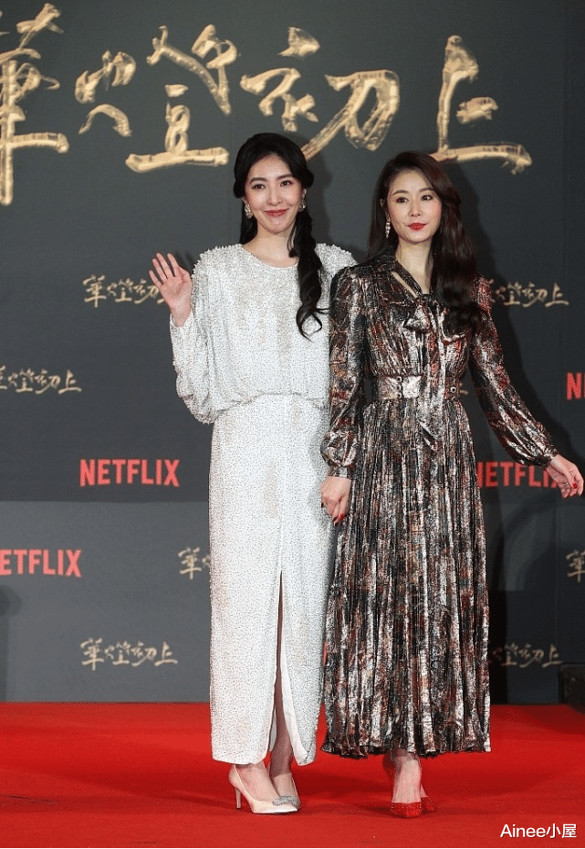 本以为杨幂身材够好了，看见穿“液体裙”的林心如，才知差别多大