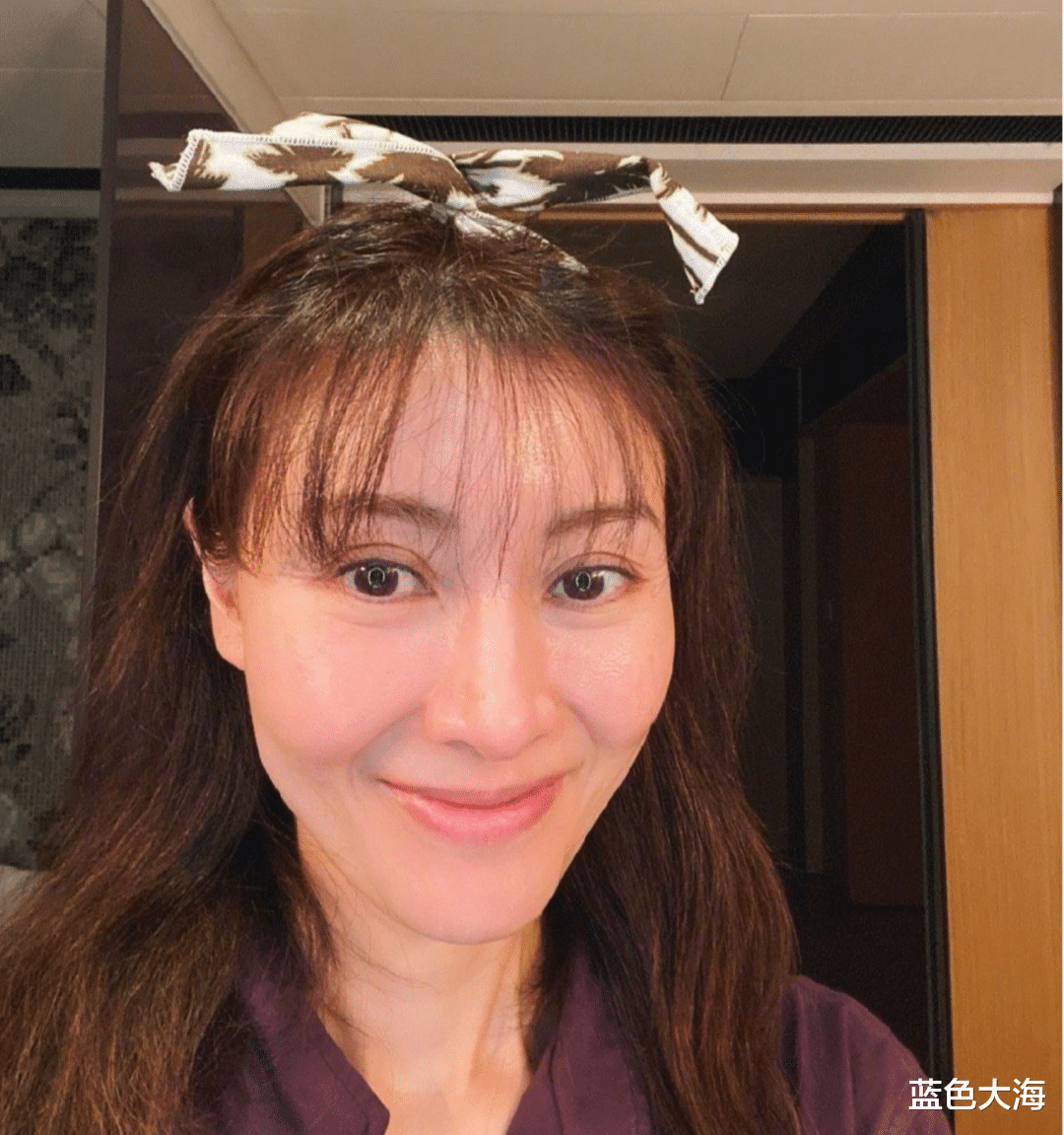 李嘉欣|从红榜跌落黑榜，大名鼎鼎的港风大美人李嘉欣到底怎么了？