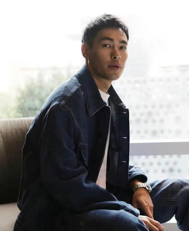 杨祐宁|41岁全能演员杨祐宁的家，百万床垫复古家具超级有品味，被圈粉了