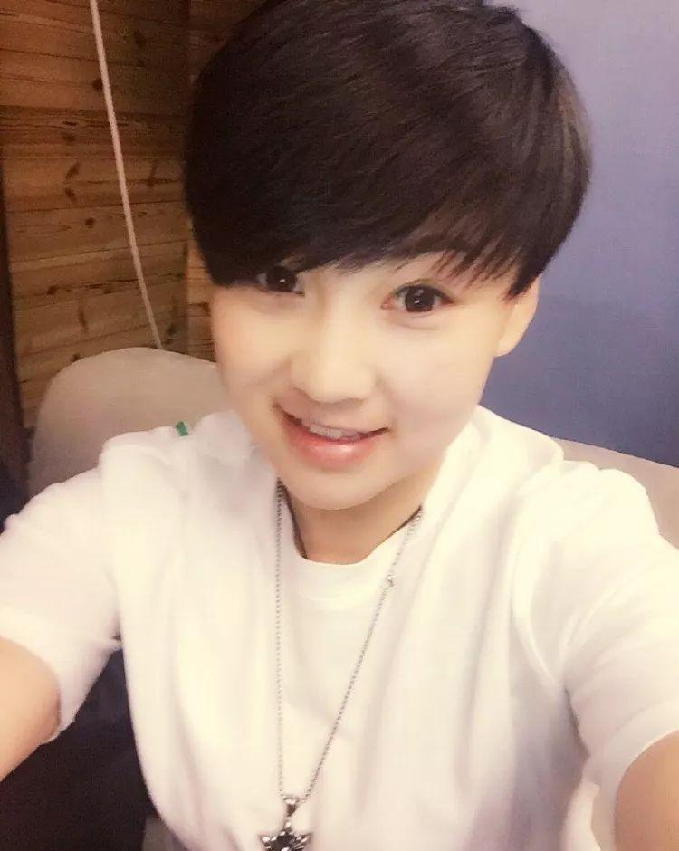 杨树林|杨树林22岁拜师赵本山，娶230斤胖丫，今妻子入狱他在外苦等