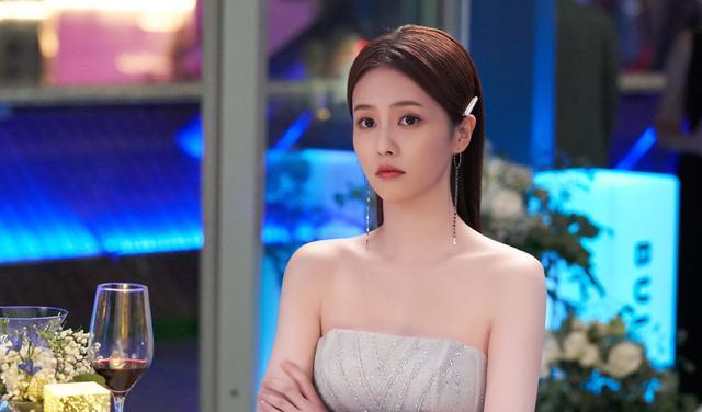 袁帅|半是蜜糖半是伤:那些暗恋细节糖,简直齁甜