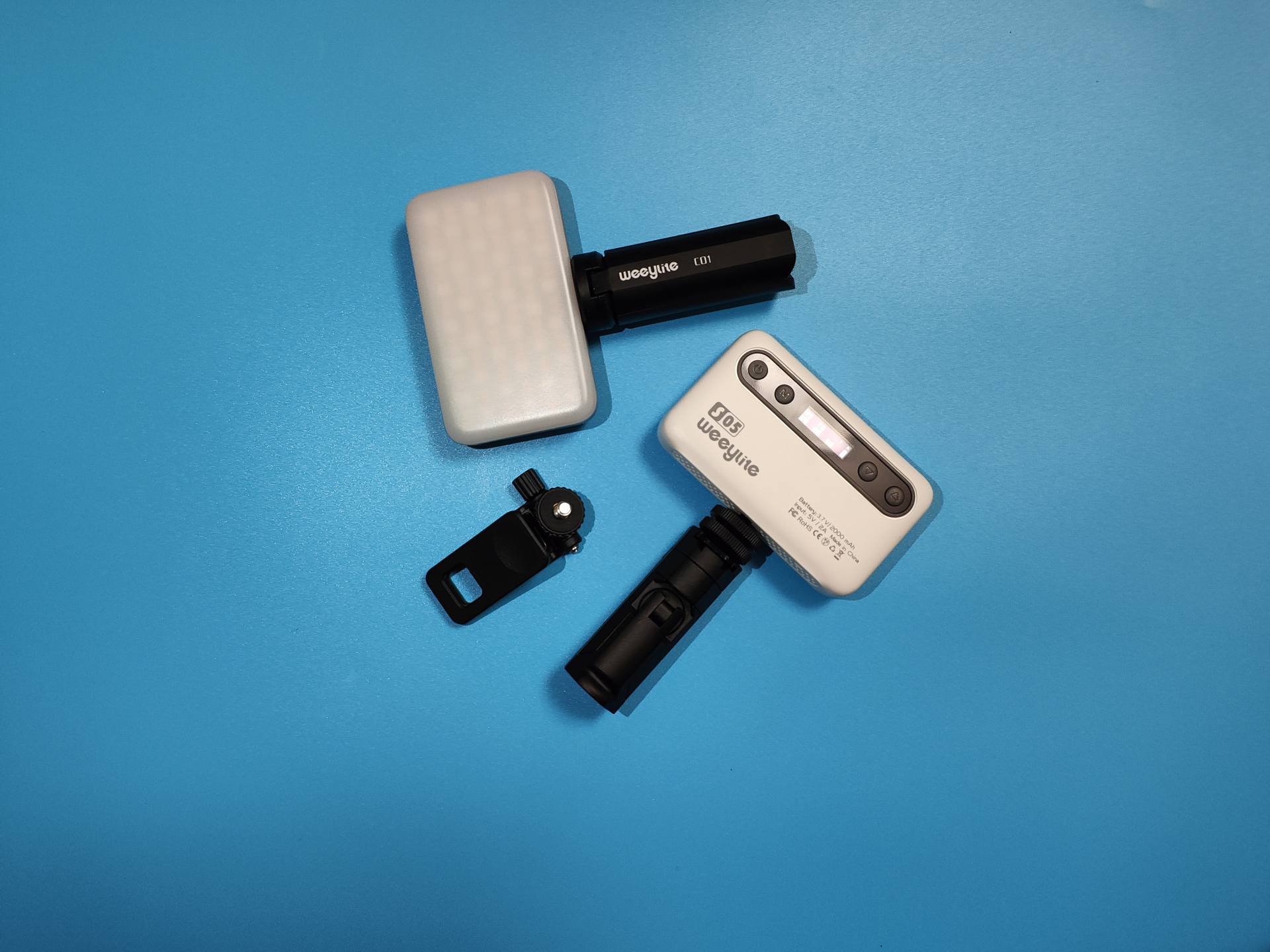 佳能|相信光的力量，Weeylite 微徕S05 RGB炫彩口袋补光灯体验