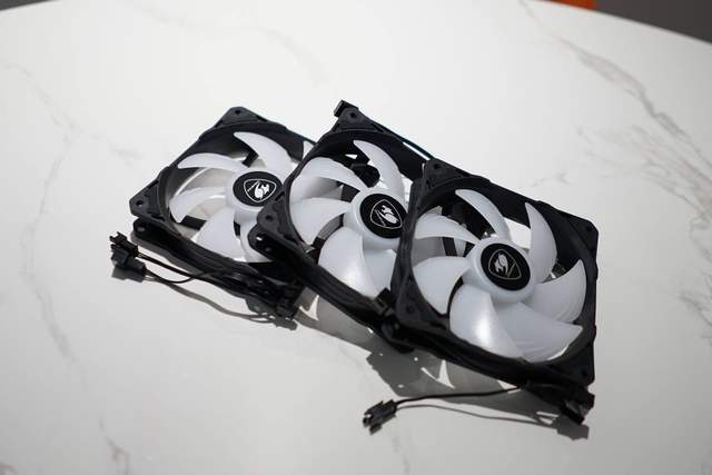 AMD|颜值很棒，散热轻松拿捏AMD R5，骨伽天吴360水冷体验