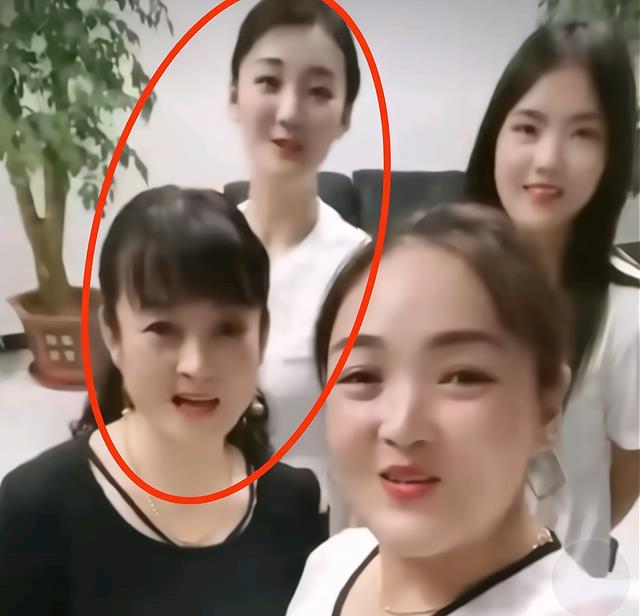 陈亚男|陈亚男父亲身份突然大反转，真实性引人怀疑，这一波操作有点牛！