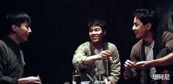 滑旱冰时邂逅成熟大姐姐,姐姐怀孕,十六岁少年不想负责冲动杀人
