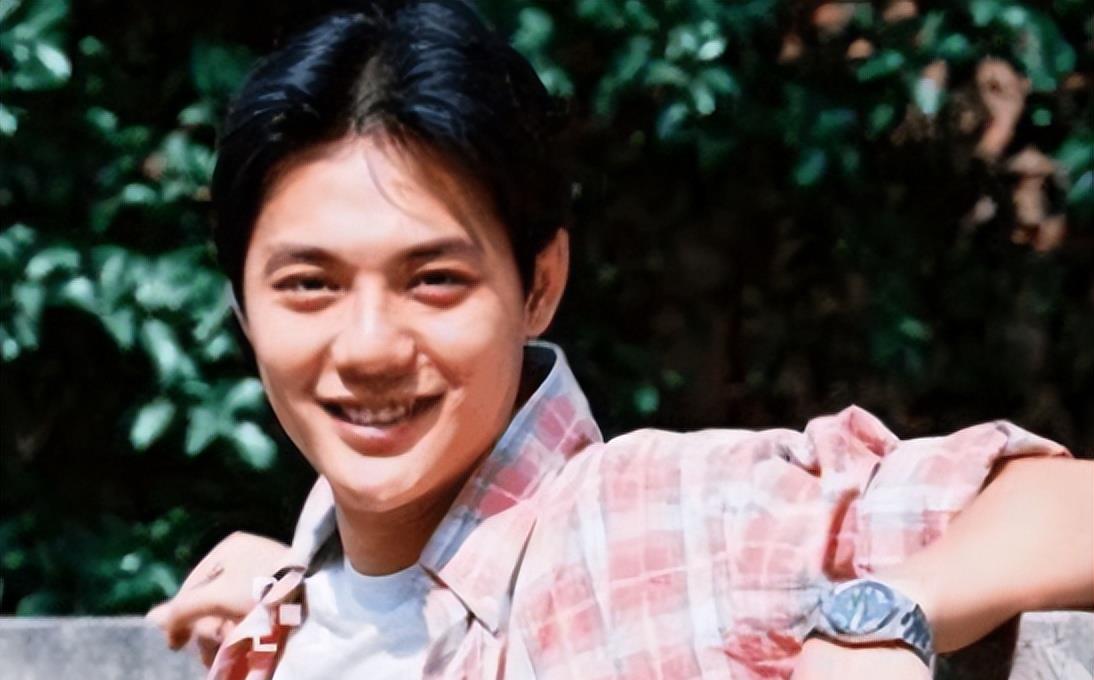 傅程鹏|浪子傅程鹏:成名后抛妻弃子,娶了情史混乱不堪的周丽淇,怎样了