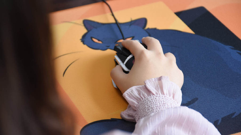 徕卡|罗技G502 Hero电竞鼠标：定制Hero 25K微动，11颗按键自定义