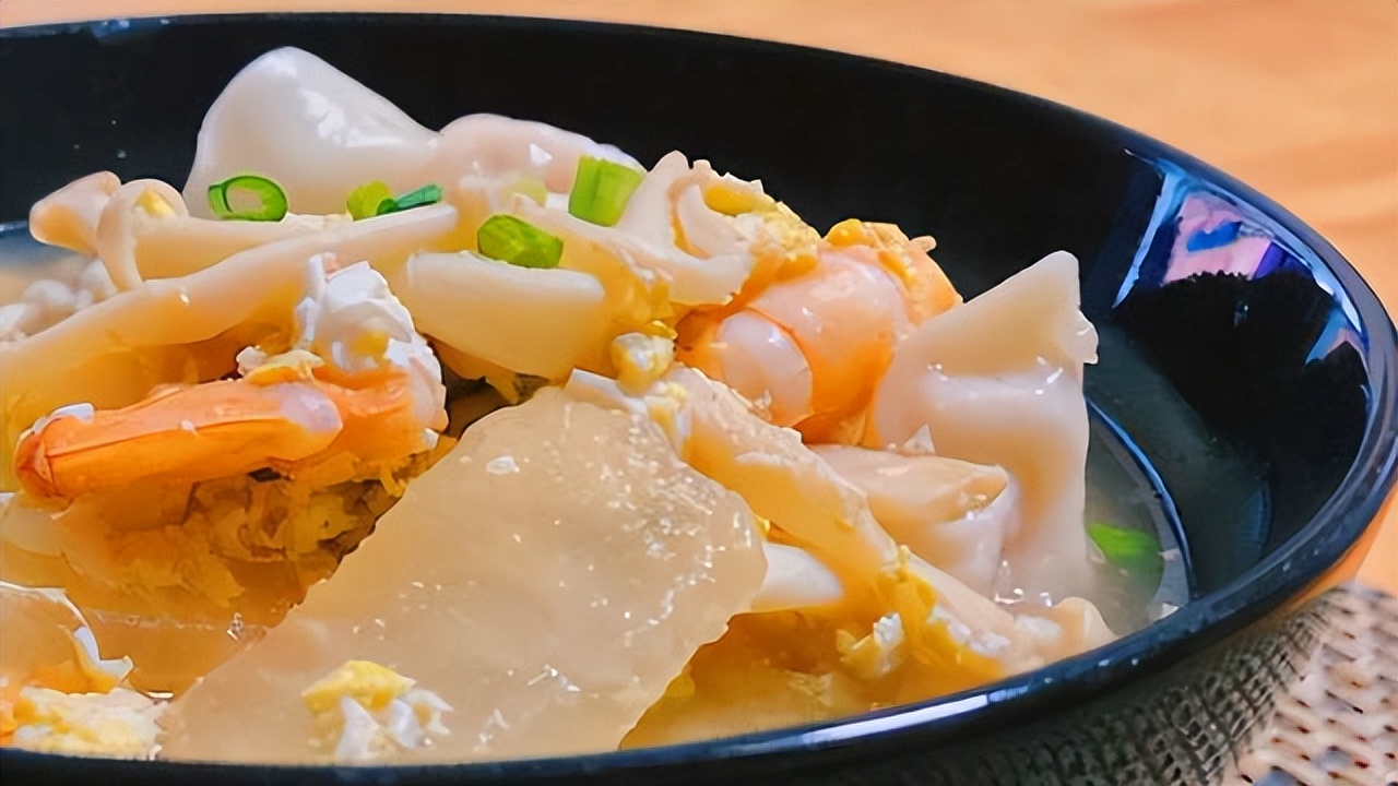 谷雨时节,记得吃“4白3黄2绿1红”,祛湿润燥,应季而食身体好