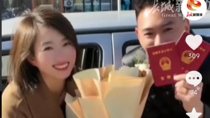 吉林，一女子2年前丈夫意外去世，自己照顾一儿一女，婆婆看着心疼