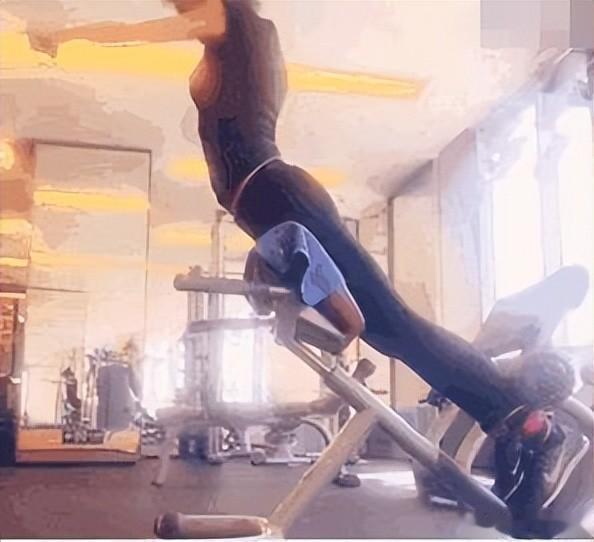 莫文蔚|娱乐圈女星美腿众多，你最喜欢哪个“腿精”呢